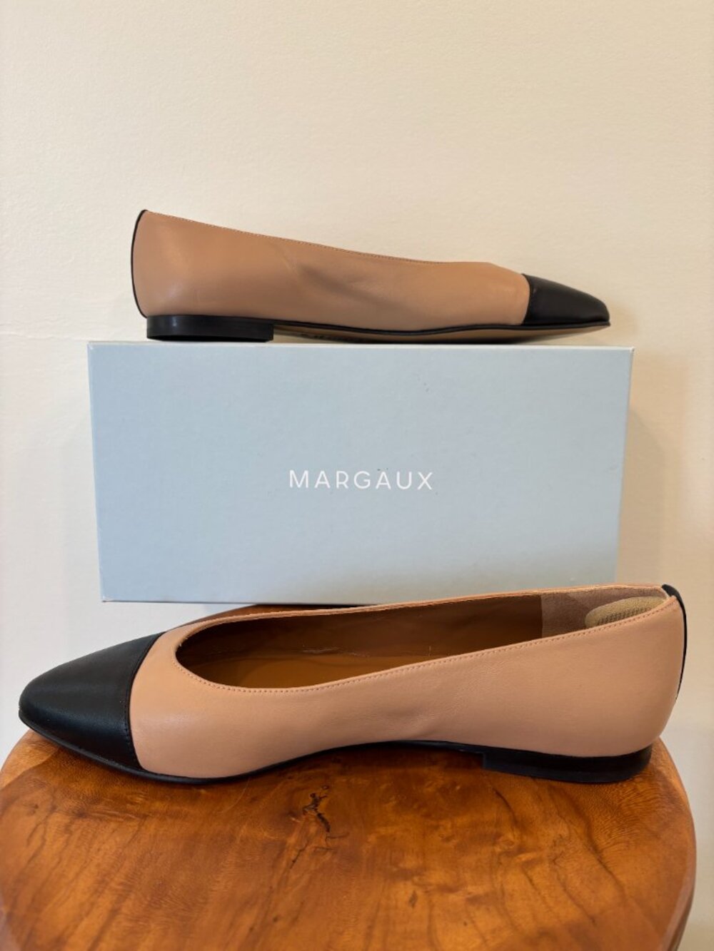 Margaux Captoe Pointe Dune and Black Nappa Leather Flats - 41.5 9.5/10 Wide - Picture 7 of 8